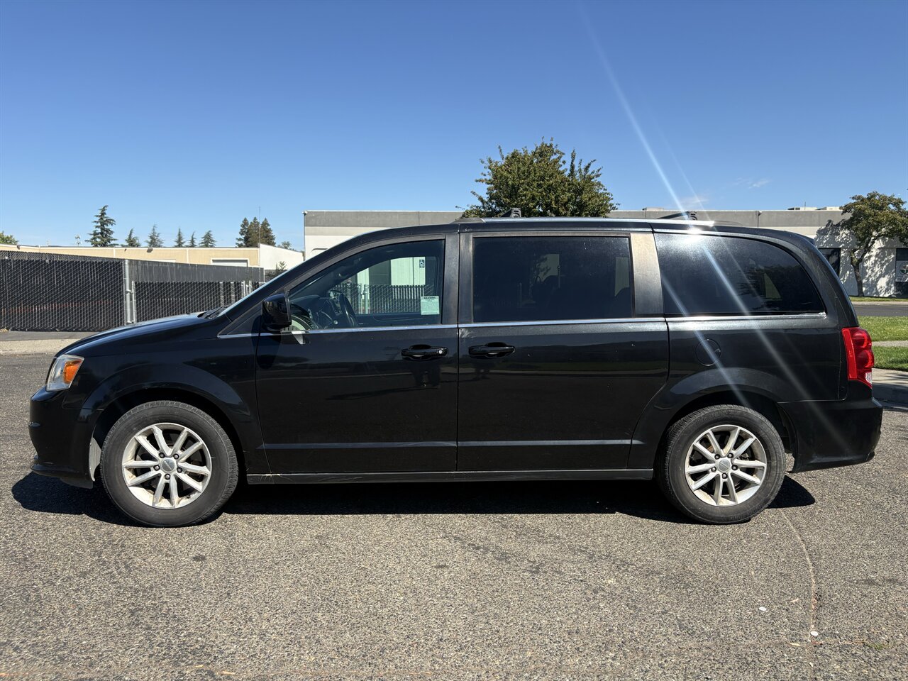 dodge grand caravan 2019 2C4RDGCG4KR671905 image dodge grand caravan 2019 2C4RDGCG4KR671905 image